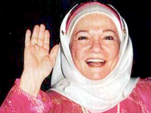 وفاة الفنانة شادية “معبودة الجماهير” وتشييع جثمانها من مسجد السيدة نفيسة
