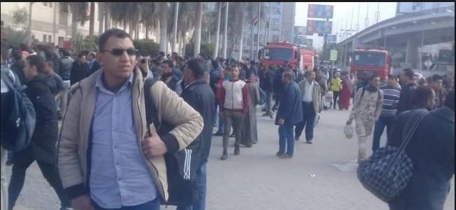حصيلة حريق محطة مصر اليوم .. نيران محطة رمسيس (20 قتيل و 40 مصاب) وإقالة وزير النقل